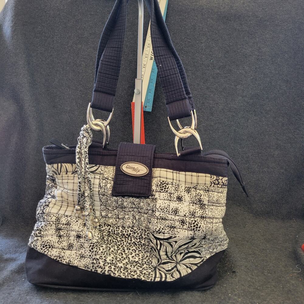 DONNA SHARPE QUILTED HANDBAG‎